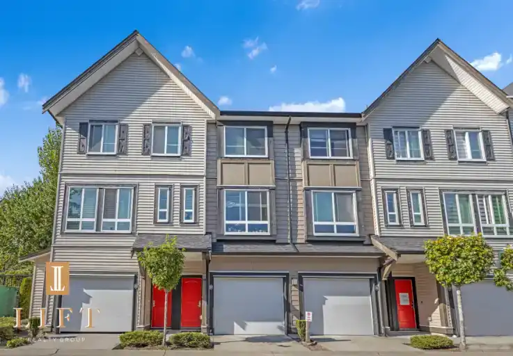 Beautiful 3 Bedroom Townhouse In Surrey! | 14555 68 Avenue, Surrey | 3072418