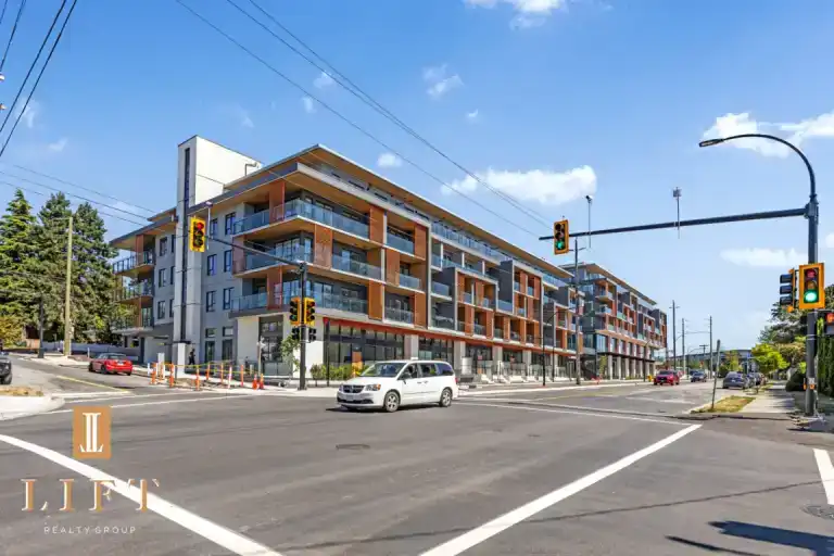 Modern Brand New 2bed 2 bath Condo in Lower Lonsdale | 422 East 3rd Street, North Vancouver | 3072424