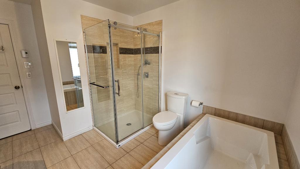 Grand 5 1/2 à louer magnifique vue, aire ouverte | 3072574