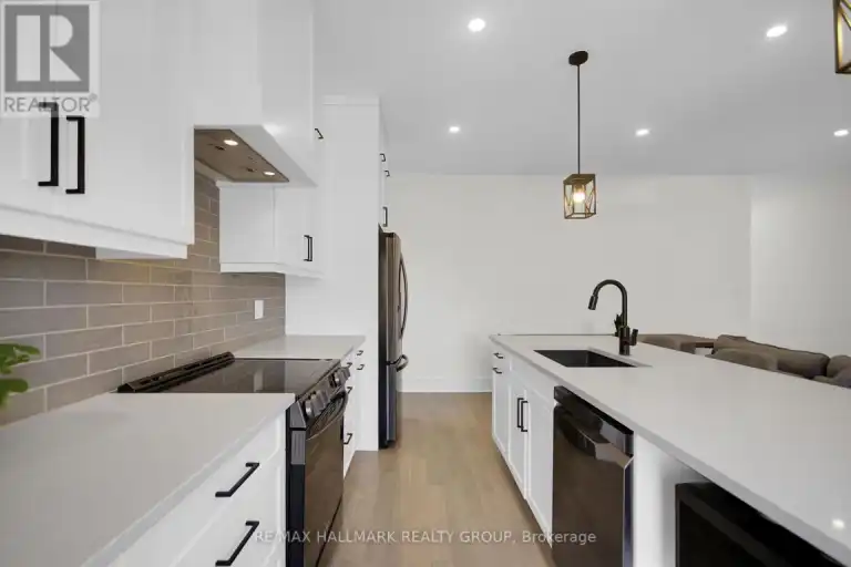 2ND FLOOR - 128 PRESCOTT STREET | 2ND FLOOR - 128 PRESCOTT STREET, North Grenville | 3082187