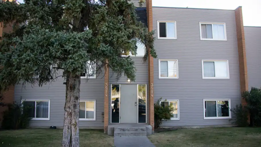 Dog Friendly 2 Bedroom Apartment | 301 - 3514 44 Street Southwest, Calgary | 3073375