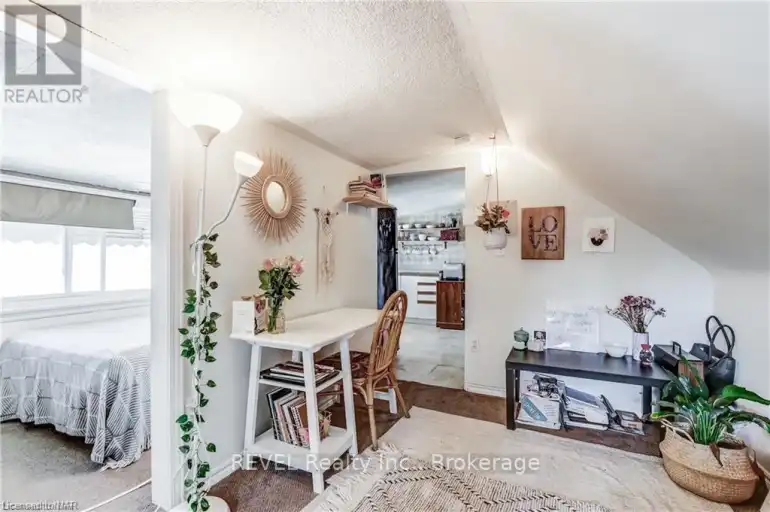 UPPER - 5 LINWOOD STREET | UPPER - 5 LINWOOD STREET, St. Catharines | 3076804