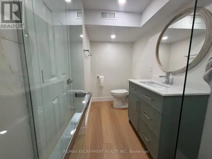 LOWER - 1482 LANCASTER DRIVE | LOWER - 1482 LANCASTER DRIVE, Oakville | 3077657