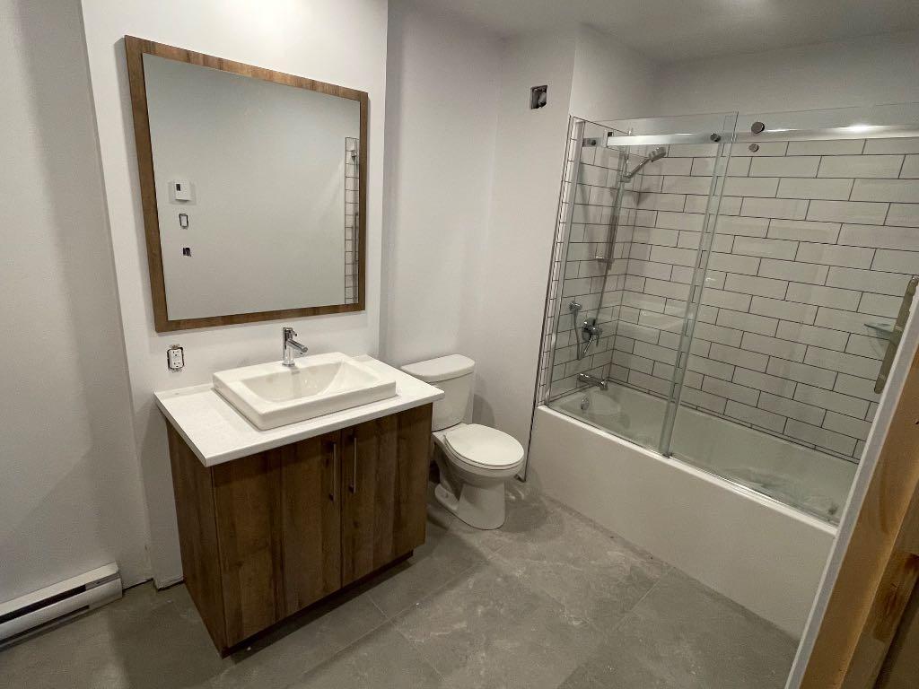 Grands 5½ demi-sous-sol, construction neuve | 3074516