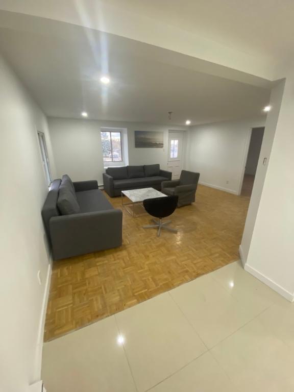 Chomedey grand 2cac 1 sdb apartment avec solarium à louer | 3074533