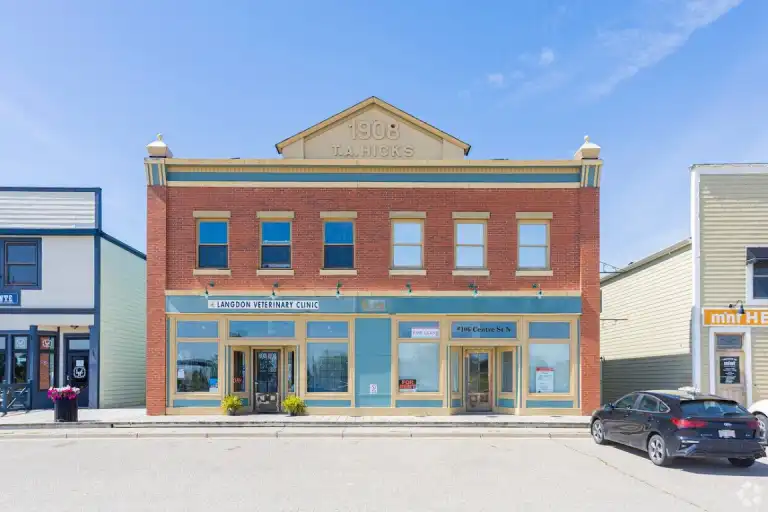 Office space for lease in Langdon | 355 Centre Street, Langdon | 3074641
