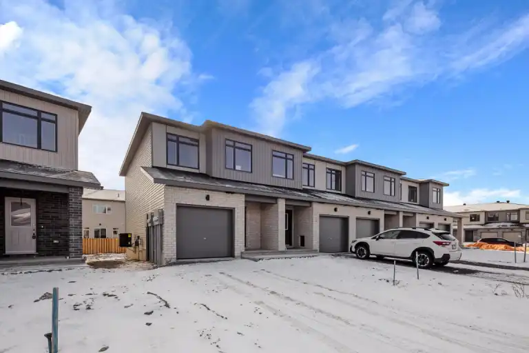 Tom Gavinski Street | Hero 2 Townhomes | 168 Tom Gavinski Street, Arnprior | 3082537