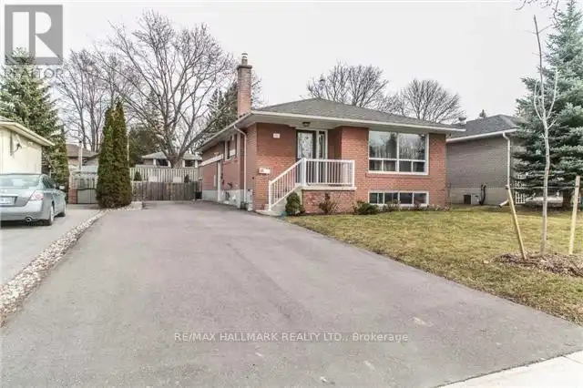 MAIN - 61 AURORA HEIGHTS DRIVE | MAIN - 61 AURORA HEIGHTS DRIVE, Aurora | 3083259