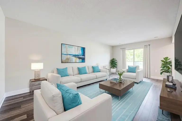 Auburn Towers | 250 Lena Crescent, Cambridge | 3083647
