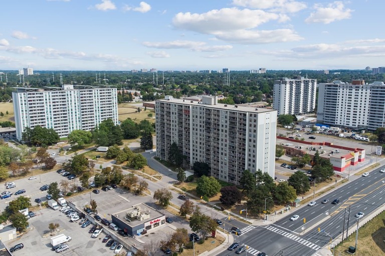 10 Tuxedo Court Apartments | 10 Tuxedo Court, Scarborough | 3107367