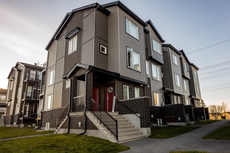 KoL Townhomes | 220-266 Livery St, Stittsville, Ottawa | 3083657