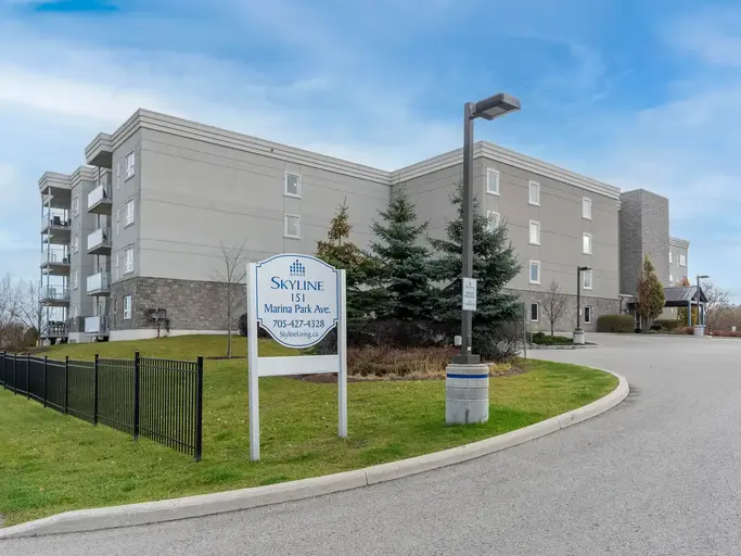 Baypoint Villas Apartments | 151 Marina Park Avenue, Midland | 3128554