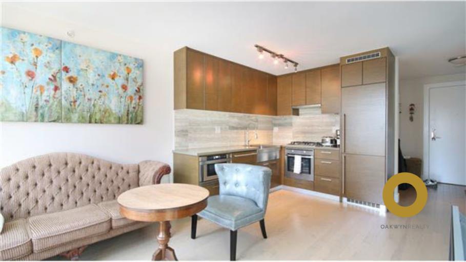 1 Bed+ Den & 1 Bath in the center of downtown Vancouver | 535 Smithe Street, Vancouver | 3083791