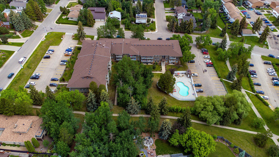 Riverbend Estates | 5045 Whitemud Road, Edmonton | 3083833