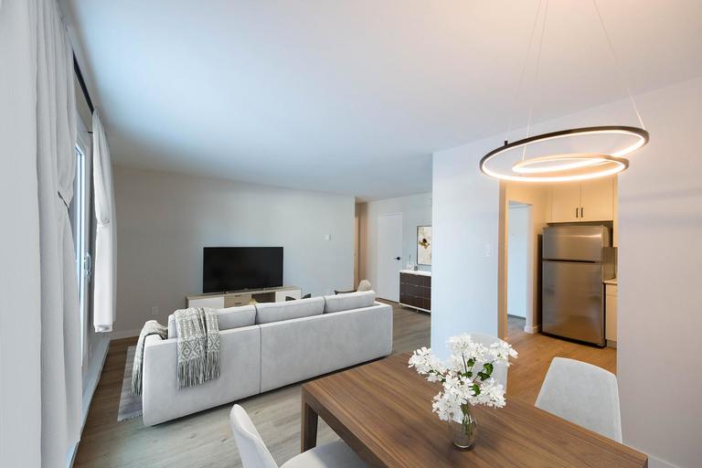 Charlesdale Gardens | 3201 Grant Avenue, Winnipeg | 3083897