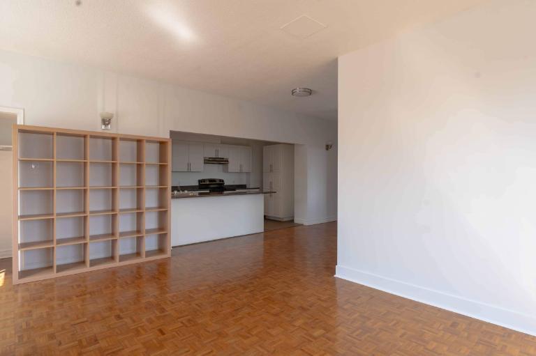 2 CH - 1 SDB - St-Laurent - $1,554 /mo | 3083942