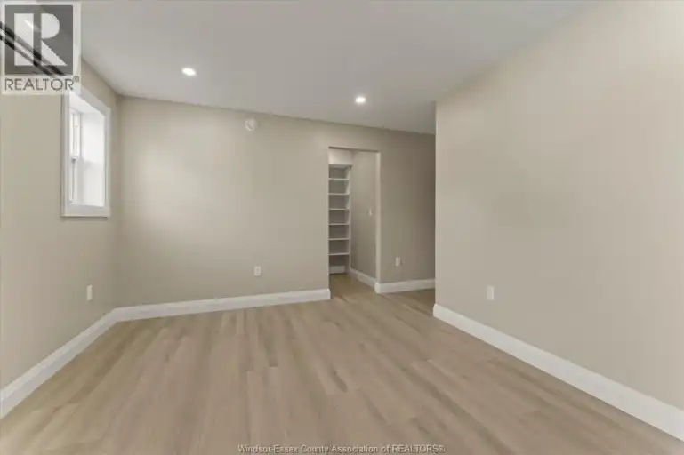 856 UNIVERSITY Unit# MAIN | 856 UNIVERSITY Unit# MAIN, Windsor | 3083973