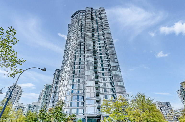 Quay West 1 & 2 | 1033 Marinaside Crescent, Vancouver | 3084166