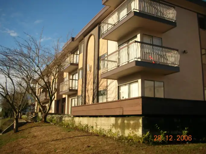 4275 Imperial Street | 4275 Imperial Street, Burnaby | 3084171