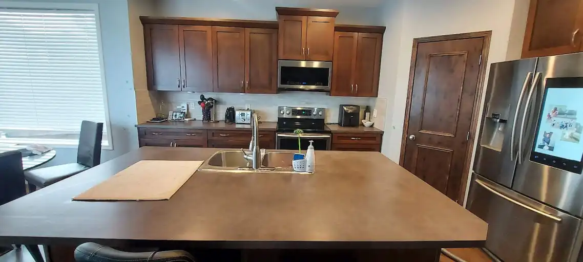 Spacious home in quiet neighborhood | 276 Evermeadow Avenue Southwest, Calgary | 3100344