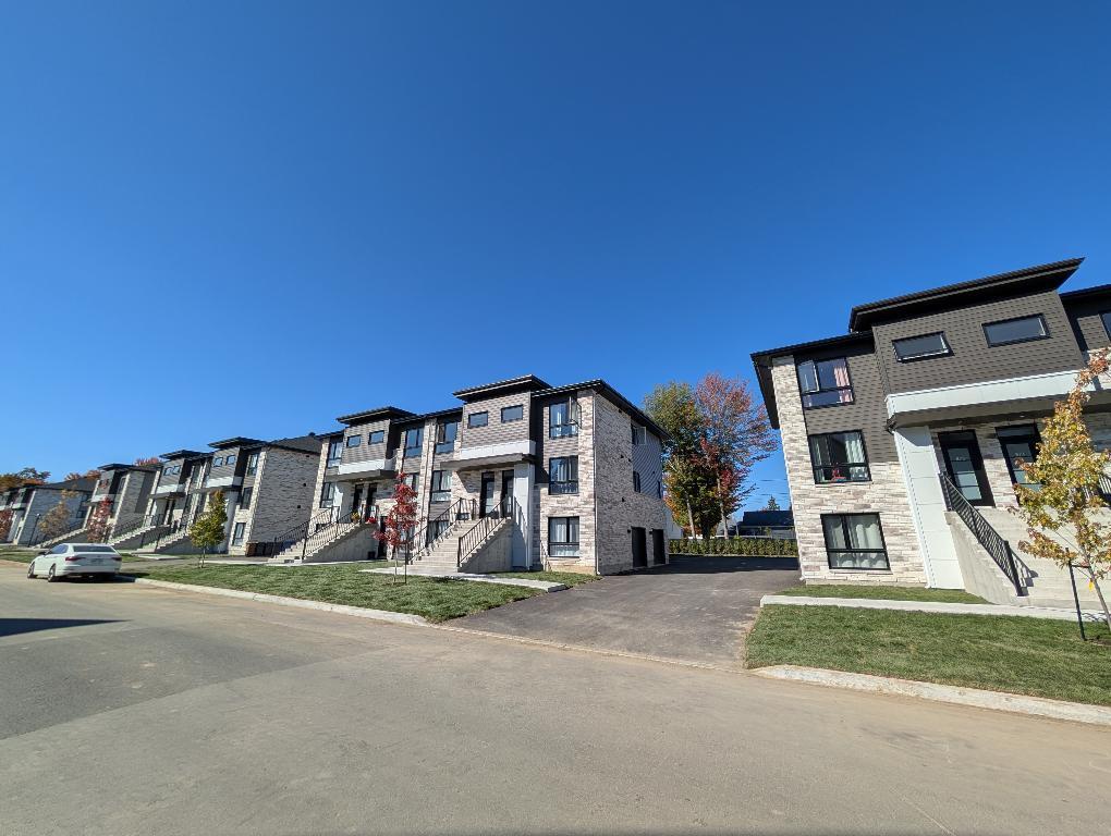 5½ avec garage, Bellefeuille * octobre gratuit * | 3084312