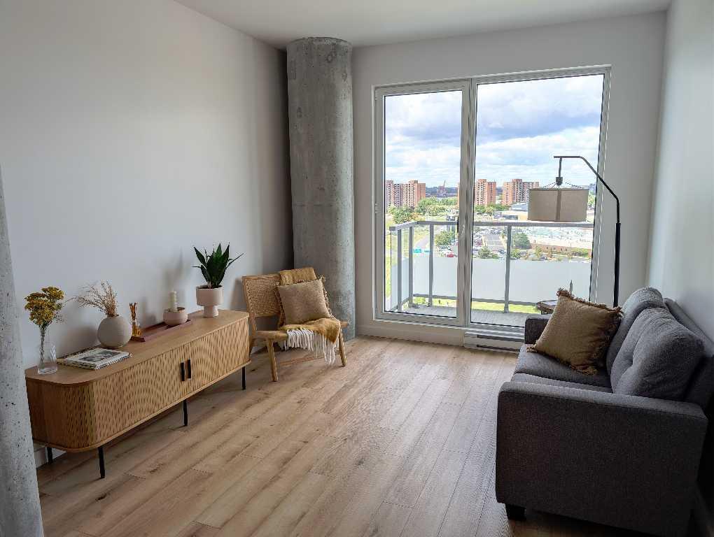 2 MOIS GRATUITS, 2 200 $/mois Tout inclus, Superbe 4 1/2 neuf, 928 pi², près métro Longueuil / New 4 1/2, All included, close to subway 2 MONTHS FREE | 3084313