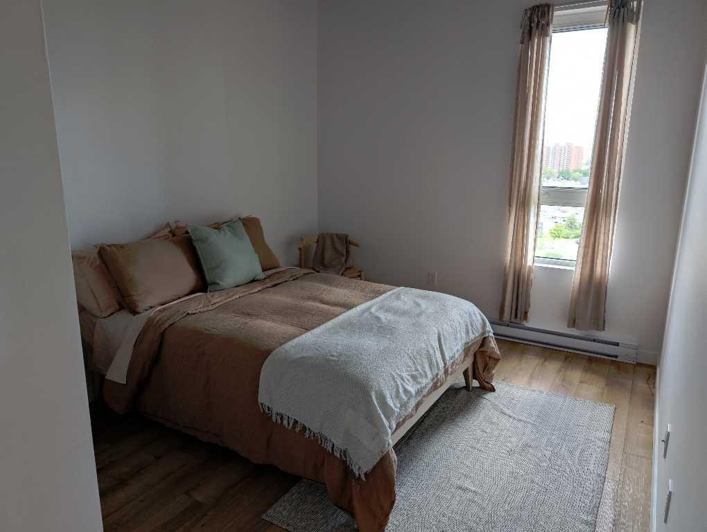 2 MOIS GRATUITS, 2 200 $/mois Tout inclus, Superbe 4 1/2 neuf, 928 pi², près métro Longueuil / New 4 1/2, All included, close to subway 2 MONTHS FREE | 3084313