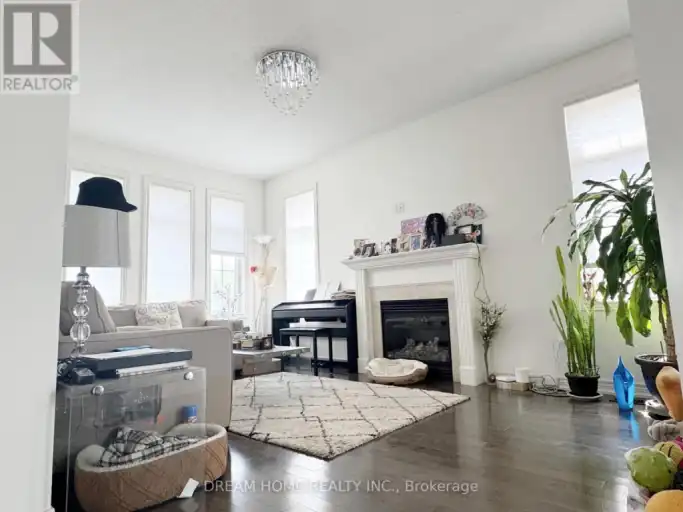 1139 CENOTAPH BOULEVARD | 1139 CENOTAPH BOULEVARD, Newmarket | 3084365
