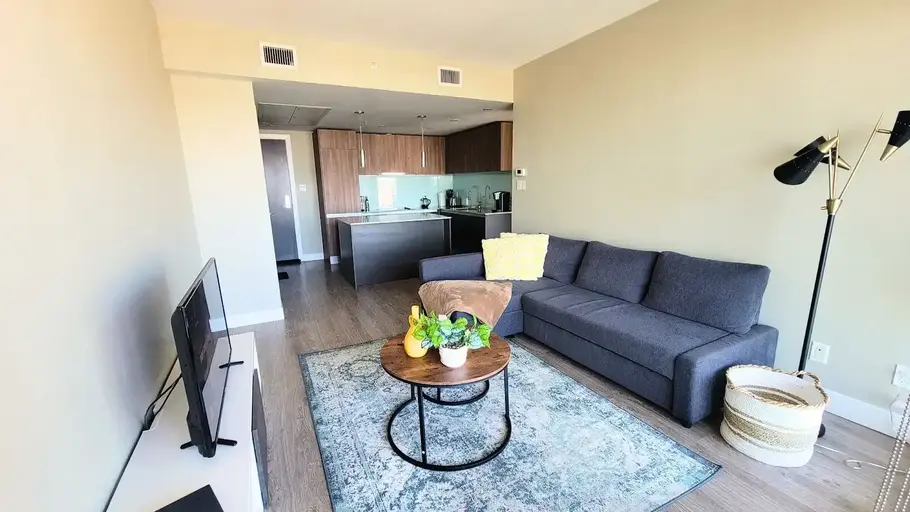 Fully Furnished - Beautiful One Bedroom Condo in heart of Downtown | 1601 - 1122 3 St SE, Calgary | 3107872