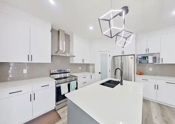 3 Bdrm 2.5 Bath - No Pet Monthly Fees | 9444 211 Street Northwest, Edmonton | 3098148