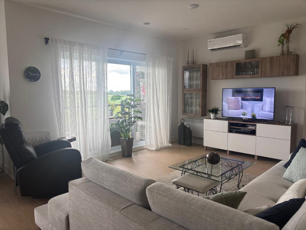 Grand 41/2 Plus, Libre 1er Novembre | 3084558