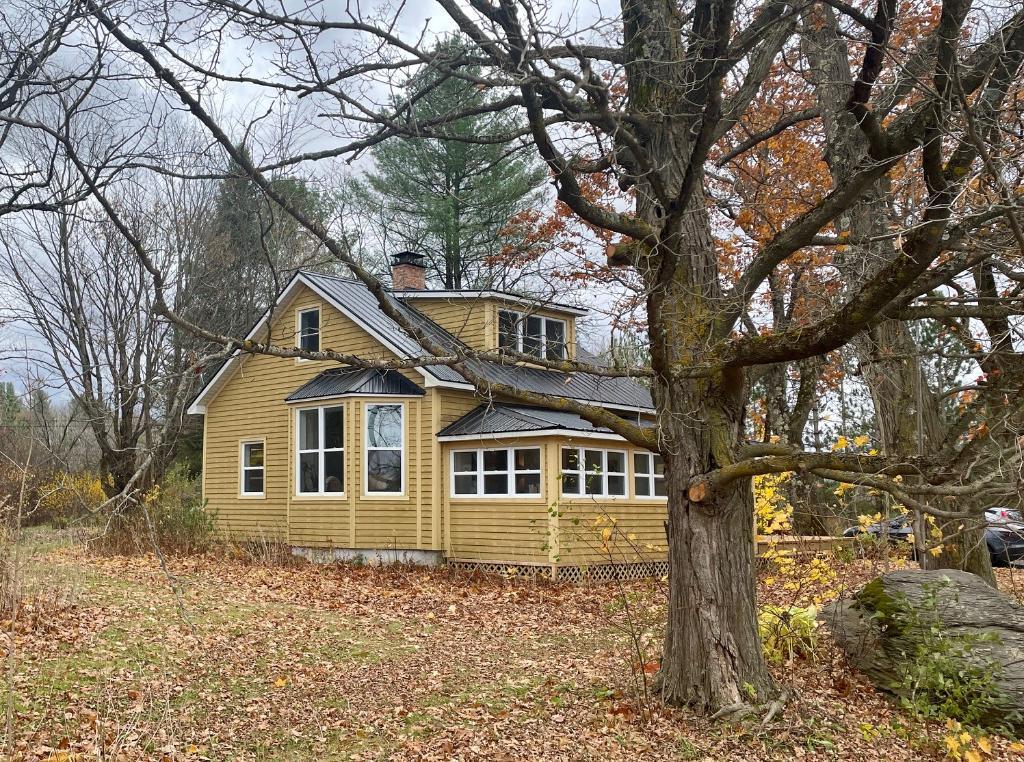 Charmant cottage meublé à louer en pleine campagne à Frelighsburg - 26 janvier au 25 février 2026 | 3084564