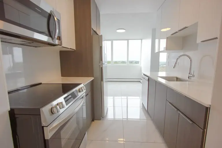 Signature Place | 10145 121 Street, Edmonton | 3108065