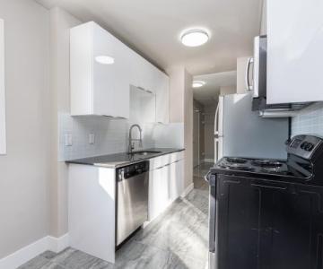 Sandison Manor | 10216 122 Street NW, Edmonton | 3108072