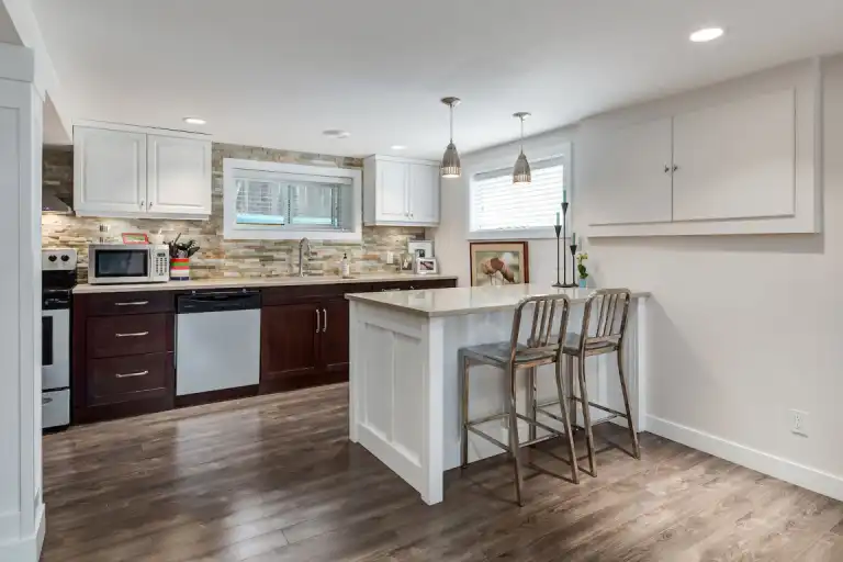 Gorgeous 2 Bedroom Basement Suite | Calgary | 3084765