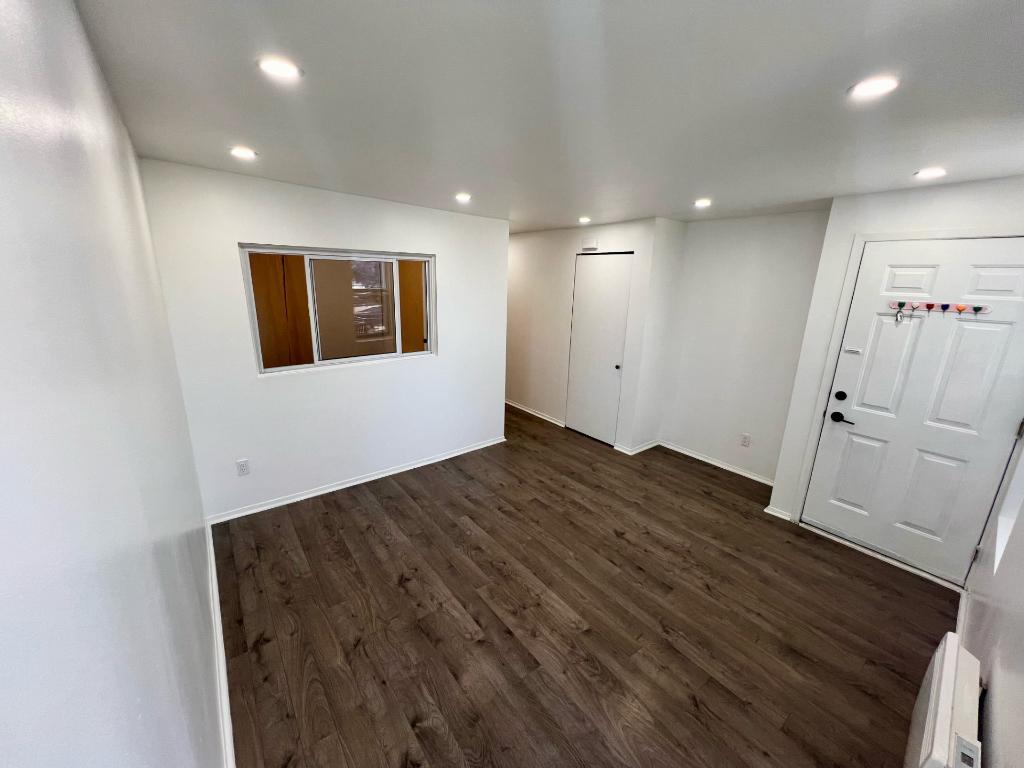 Beau 4 ½ rénové en face du métro LaSalle, Verdun | 3085016