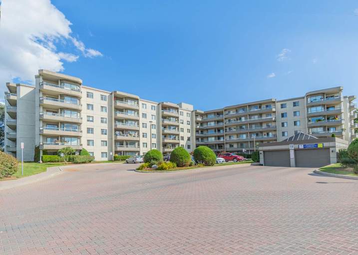 Rosecliffe Gardens I | 620 Springbank Drive, London | 3085070