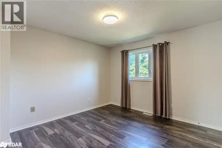 16 AUTUMN Lane Unit# Upper | 16 AUTUMN Lane Unit# Upper, Barrie | 3085124