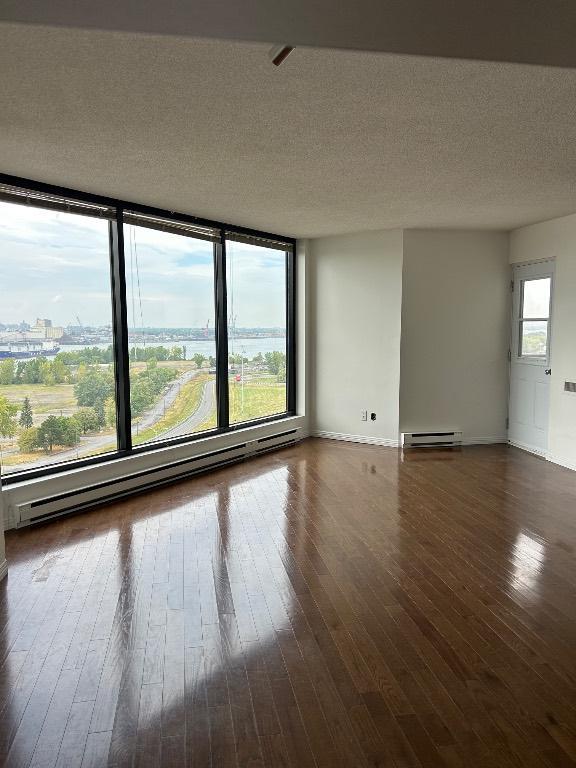 CONDO DE PRESTIGE À LOUER | 3085314