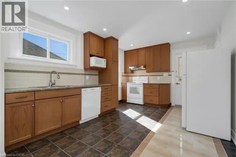 229 GENEVA Street Unit# 2 | 229 GENEVA Street Unit# 2, St. Catharines | 3085336