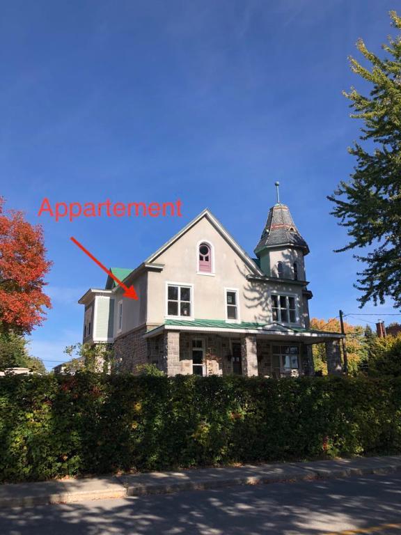 Cession de bail! 4 1/2 immense et magnifique à 1328$/mois CHAUFFÉ | 3085756