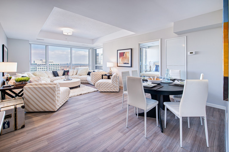 Regency on Main | 140 Main Street West, Hamilton | 3085814