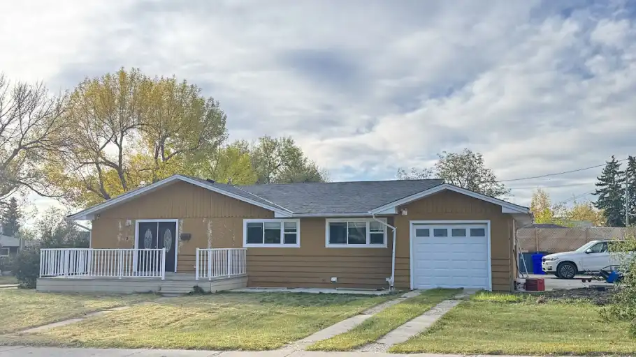 Three bedroom main floor for rent | 3 Holmwood Avenue Northwest, Calgary | 3088586