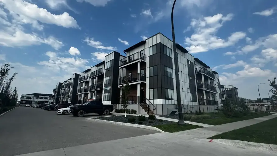 Element Townhomes in Prairie Pointe | 20 Ken Oblik Drive, Winnipeg | 3086077