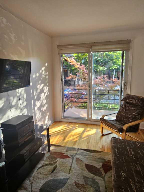 Meublé 41/2 $700,00 mois d'octobre près métro Fabre | 3086116