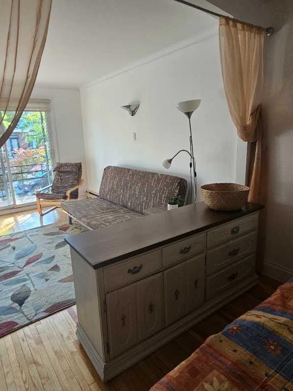 Meublé 41/2 $700,00 mois d'octobre près métro Fabre | 3086116