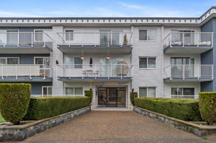 Oxford Manor Apartments | 2333 Oxford Street, Vancouver | 3086313
