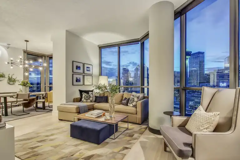 Sub-Penthouse. 2-Blocks to Downtown. Open View of the Rockies and Skyline | 2503 - 220 12th Ave SE, Calgary | 3156085