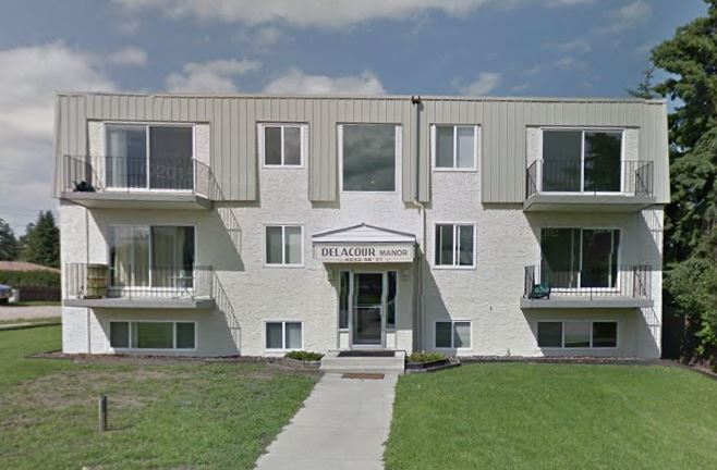 South facing 2 bedroom apartment on top floor | 4932 56 Street, Innisfail | 3086402