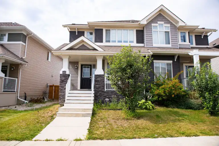 4 Beds 3.5 Baths - Duplex | 142 Cy Becker Boulevard Northwest, Edmonton | 3086711